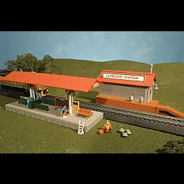 Plasticville Built-Up Building -- Freight Station/Platform Station